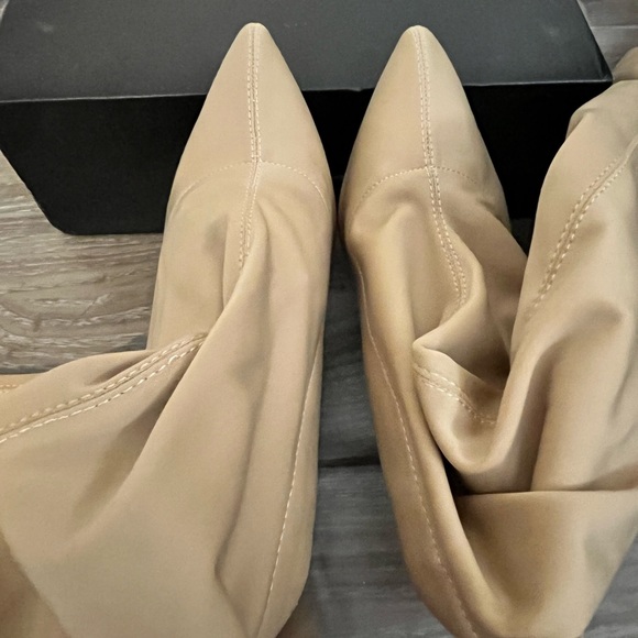 Above the knee boots!! - Picture 4 of 4